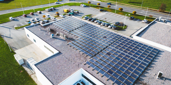 Reformas Integrales de Naves Industriales en Islas Canarias · Instalación de Energías Renovables