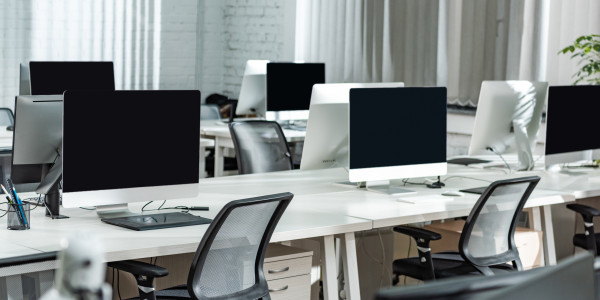 Reformas Integrales de Naves Industriales en Islas Canarias · Diseño de Espacios de Trabajo Optimizados