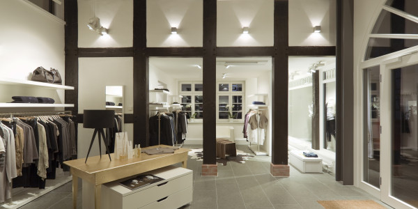 Reformas Integrales de Tiendas y Locales  Comerciales Santa Úrsula · Diseño y Planificación de Espacios Comerciales